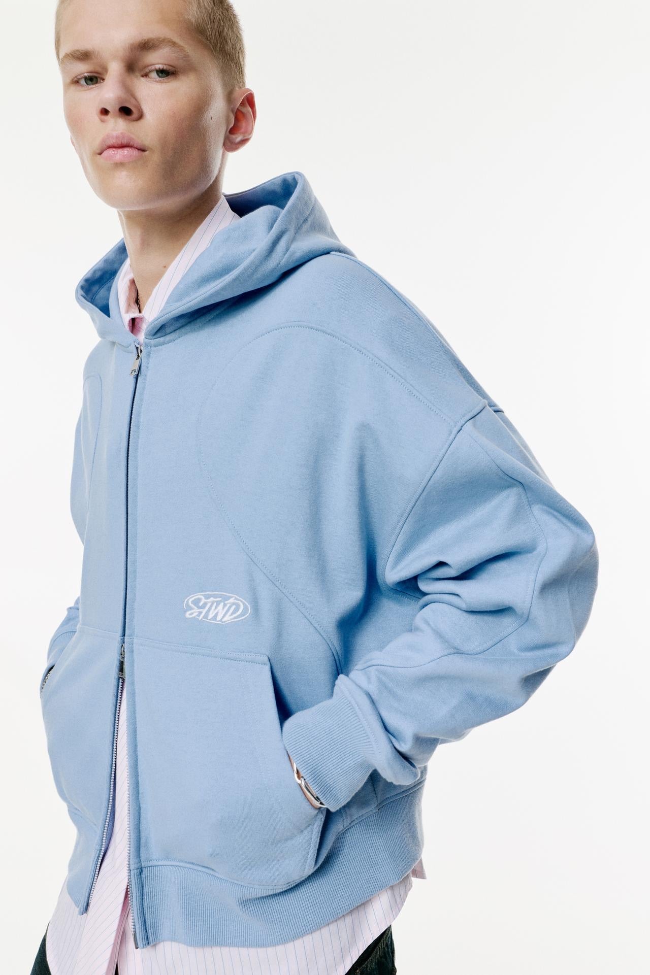 PULL&BEAR SWEATER BABY BLUE ZIPPER