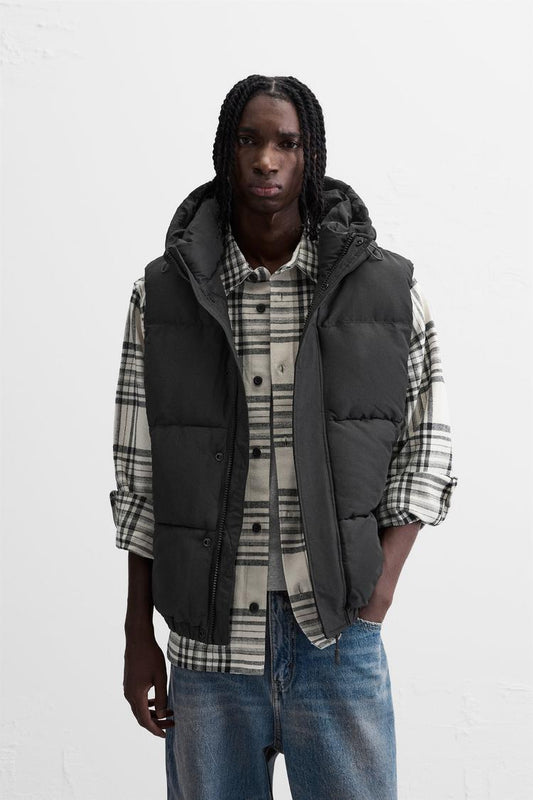 Zara vest with hood in black