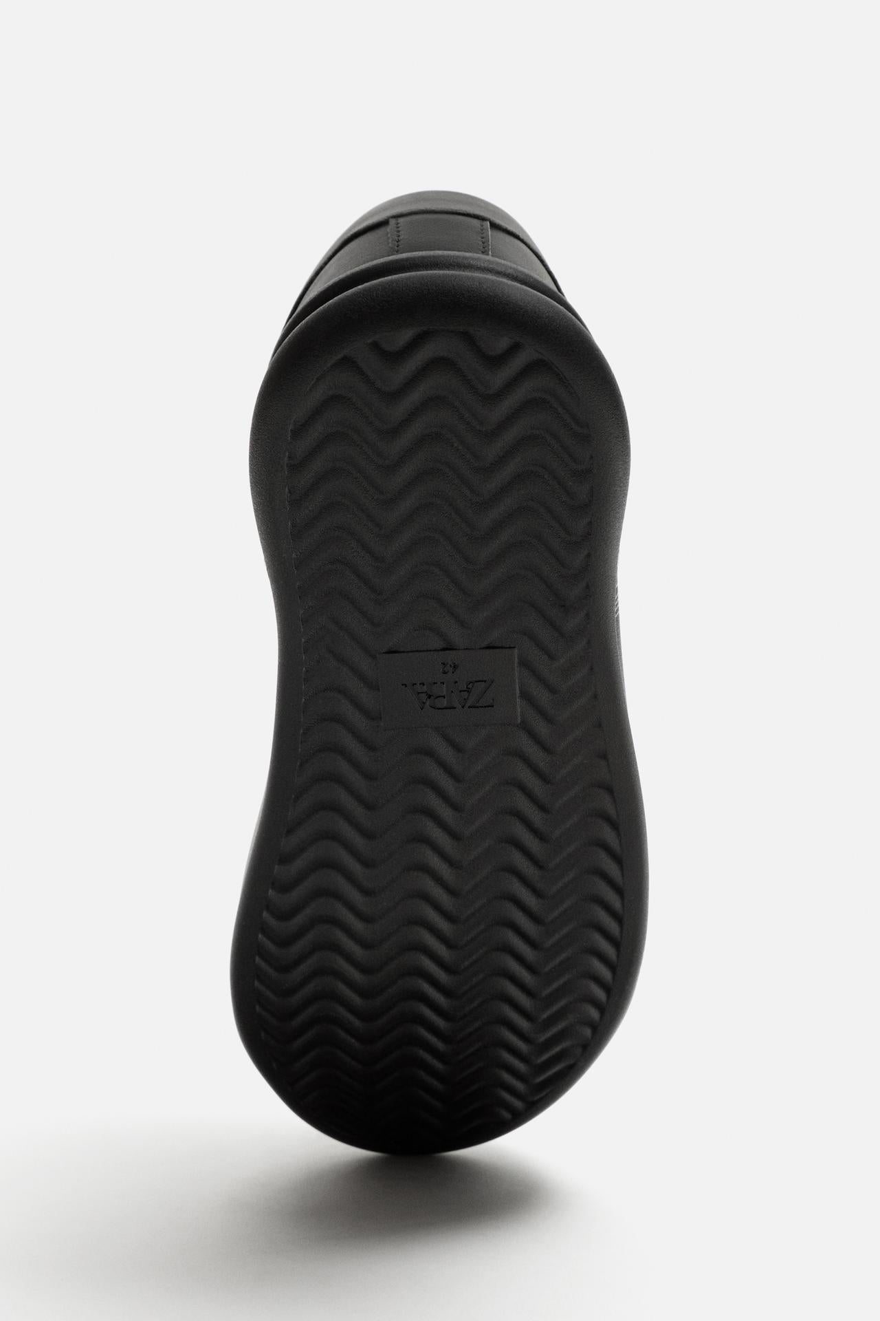 ZARA CHUNKY IN BALCK